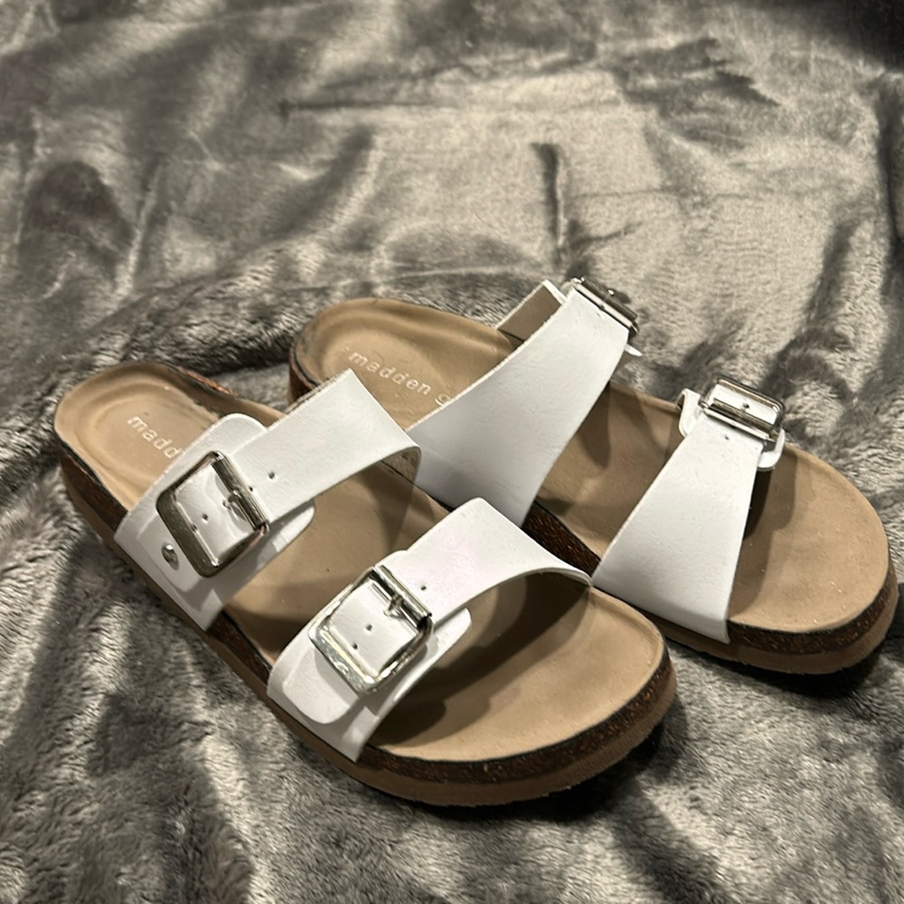Madden Girl Arizona style sandals size 6